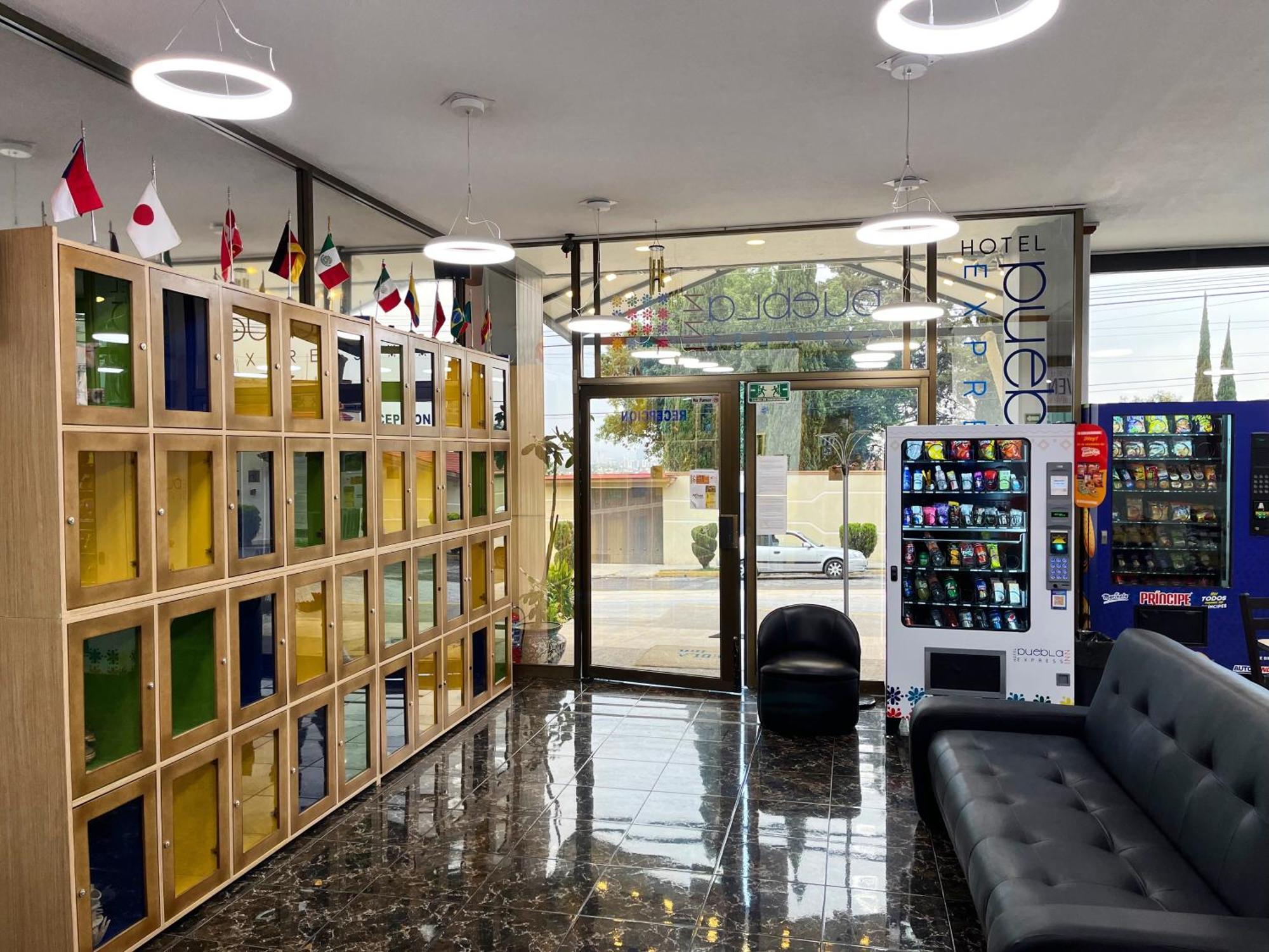 Puebla Inn Express ภายนอก รูปภาพ